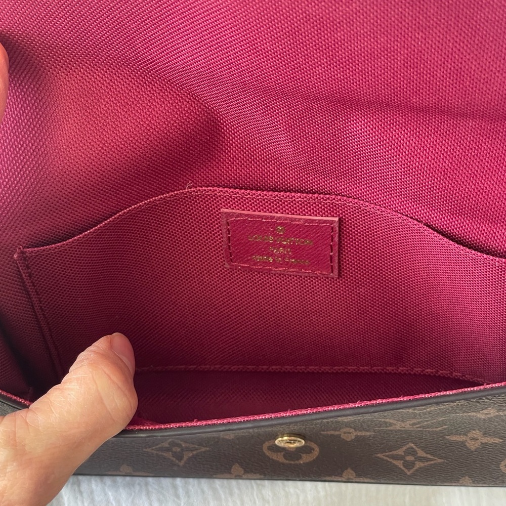 Louis Vuitton Monogram Pochette Félicie (with zip pocket) - Picture 7 of 15